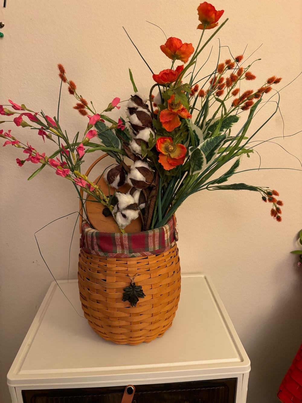 Longaberger 2000 October Fields Basket w/ Liner, Lid, Leaf Tie On & Florals